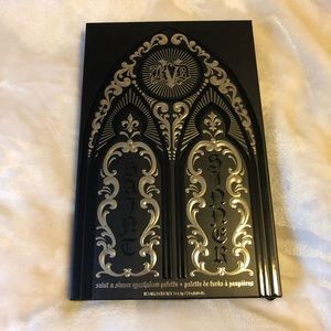 Kat Von D Saint & Sinner Palette